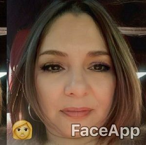 Meet your Posher, Christine